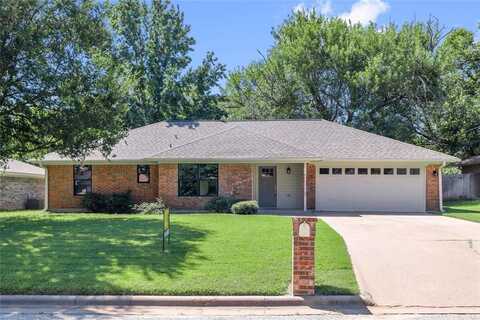 141 Blue Jay Street, Stephenville, TX 76401