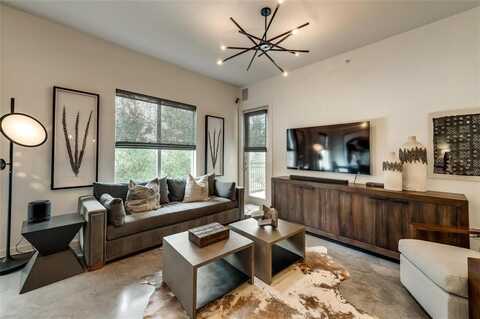 2950 McKinney Avenue, Dallas, TX 75204