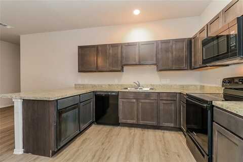 5541 Eagle Point Drive, Fort Worth, TX 76119