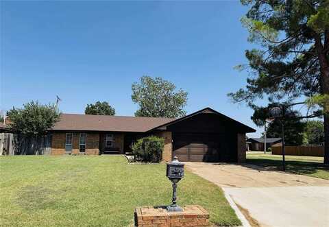 812 Village Drive, Altus, OK 73521