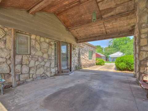 605 W Rogers Street, El Reno, OK 73036