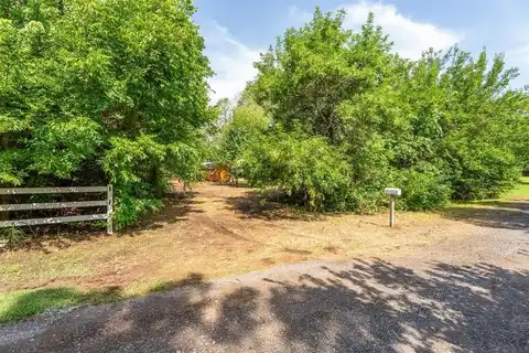 7201 N Apple Valley Rd Road, Edmond, OK 73034