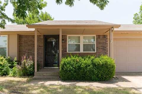 664 SW 12 Street, Moore, OK 73160