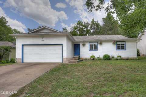 1306 Crow Street, Webb City, MO 64870