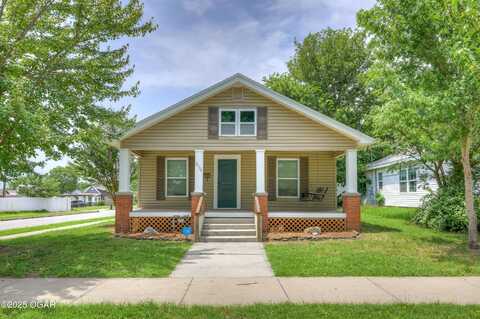 2130 S Moffet Avenue, Joplin, MO 64804