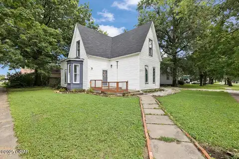401 E 10th Street, Lamar, MO 64759