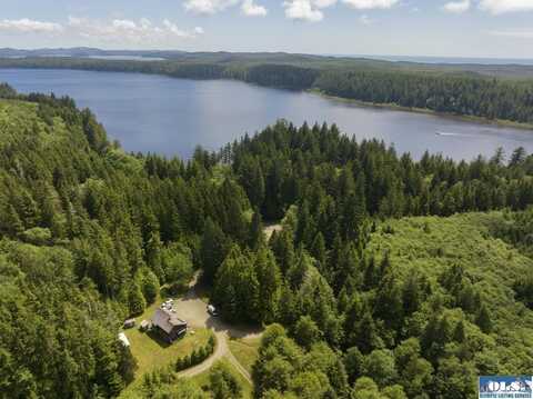 20860 Hoko-Ozette Rd, Clallam Bay, WA 98326