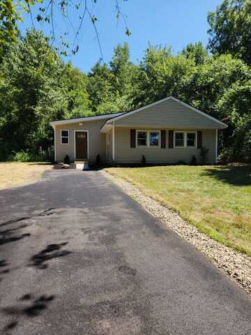 1400 Tamarac Rd, Troy, NY 12180