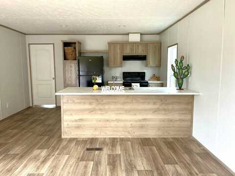 575 Payne Creek, Russellville, AL 35654