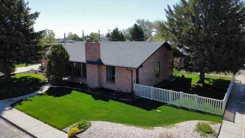 712 Elmwood Drive, Ogallala, NE 69153