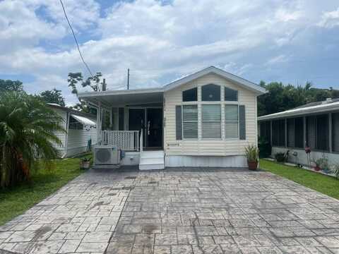 4699 Continental Dr, Holiday, FL 34690
