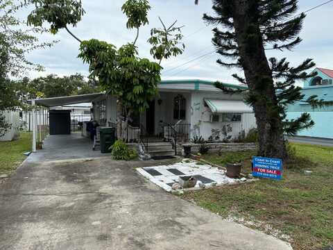 2320 Bee Ridge Rd, Sarasota, FL 34239