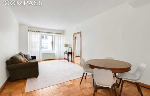 520 East 72nd Street, New York, NY 10021