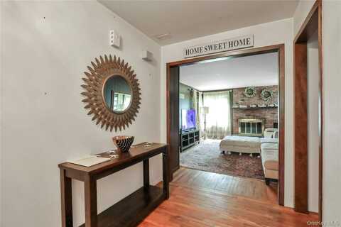 20 Audubon Gate, Miller Place, NY 11764