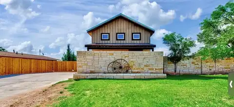 1610 English Dr, Midland, TX 79705