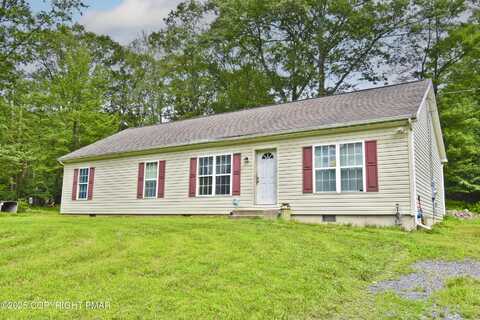 8726 E Nottingham Drive, Kunkletown, PA 18058