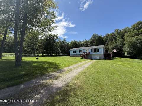105 Forks Bridge Road, Newfoundland, PA 18445