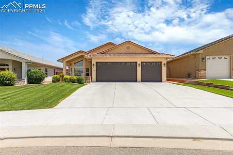 736 Aspencrest Drive, Pueblo, CO 81005