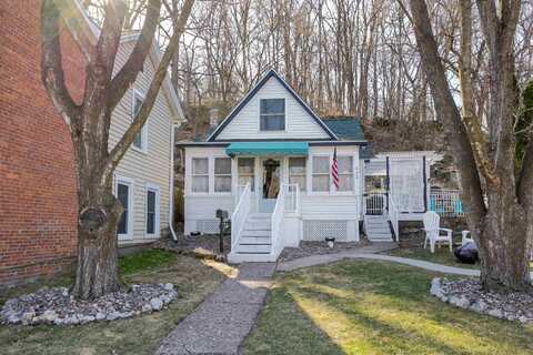 512 Dewey, GALENA, IL 61036