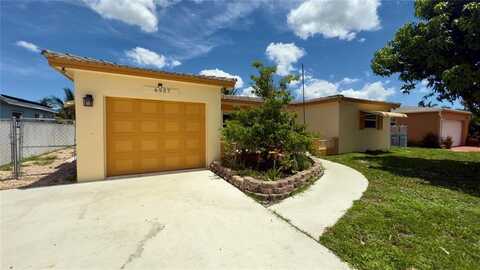 6957 NW 9th Ct, Margate, FL 33063