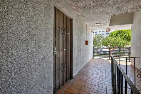 1305 W 46th St, Hialeah, FL 33012