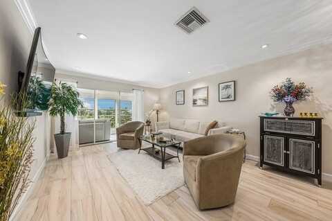 13578 Via Flora, Delray Beach, FL 33484
