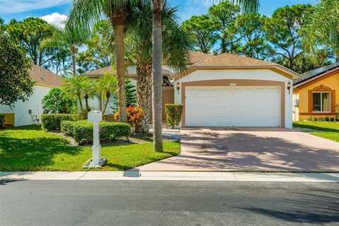 140 Paddock Ln, Greenacres, FL 33413