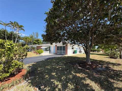 9212 NW 81st Ct, Tamarac, FL 33321