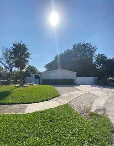 10666 S 228th Lane, Boca Raton, FL 33428