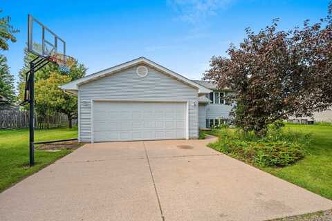 100 KOPE Avenue, OSHKOSH, WI 54901