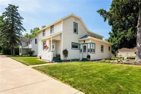 118 W Birch Street, Chippewa Falls, WI 54729