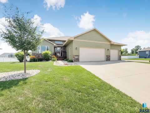 5201 E Big Horn Dr, Sioux Falls, SD 57110