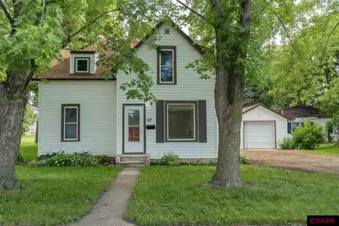 117 2nd St SW, Madelia, MN 56062
