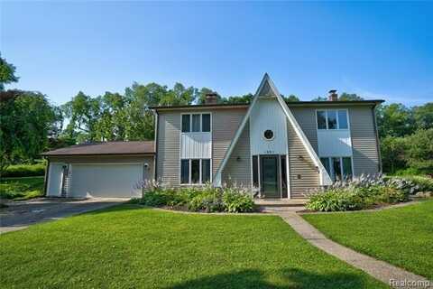 1801 Cobblestone Lane, Oxford, MI 48371