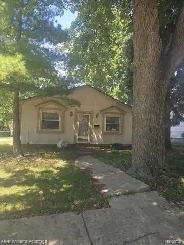 31 N Highland Street, Mount Clemens, MI 48043