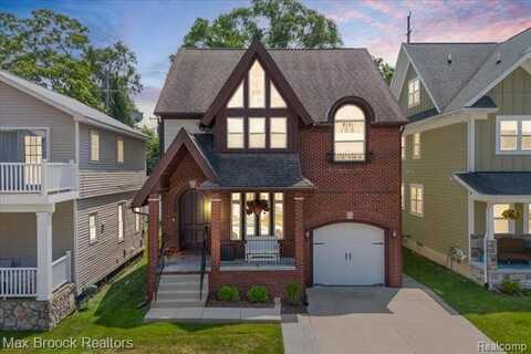 706 Chambers Street, Royal Oak, MI 48067