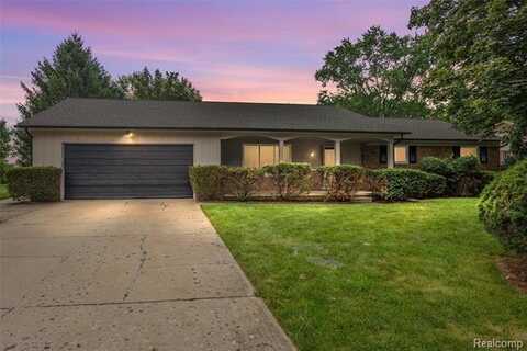 9844 Klais Court, Clarkston, MI 48348