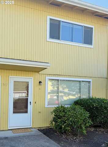 1947 W 17TH AVE, Eugene, OR 97402