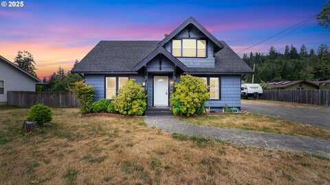 1735 N ELM ST, Coquille, OR 97423
