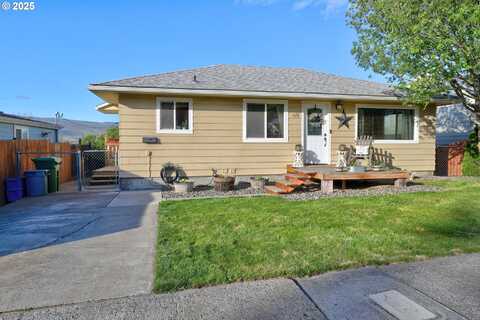 419 W 14TH ST, The Dalles, OR 97058