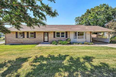 805 Hillcrest DR, Salem, VA 24153