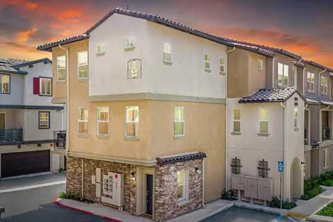 8383 Yellowstone St, Lemon Grove, CA 91945