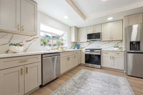 1547 Point Dume, Chula Vista, CA 91911