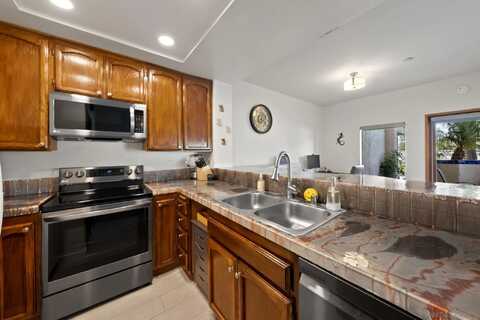 12132 Royal Birkdale Row Unit 104E, San Diego, CA 92128