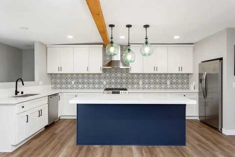 423 Alvarado Ter, Vista, CA 92084