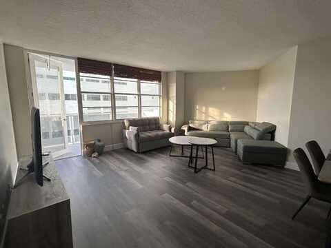 3725 S Ocean Drive, Hollywood, FL 33019