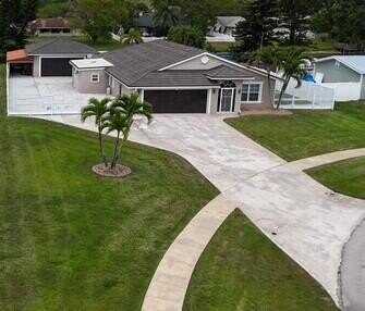 183 Cordoba Circle, Royal Palm Beach, FL 33411