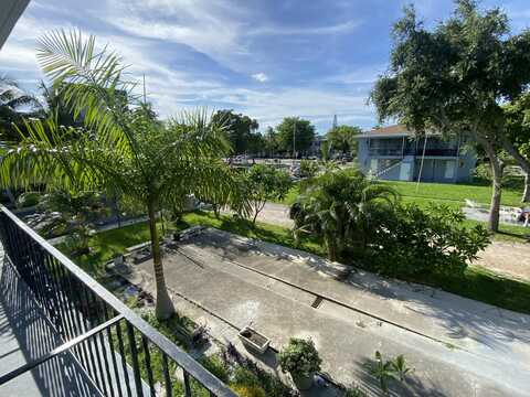 112 Lake Avenue, Lake Worth, FL 33460