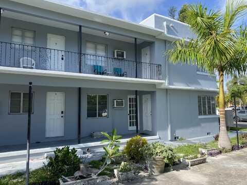 112 Lake Avenue, Lake Worth, FL 33460