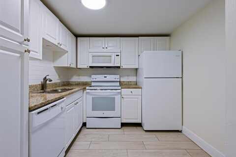 1505 Crescent Circle, Lake Park, FL 33403